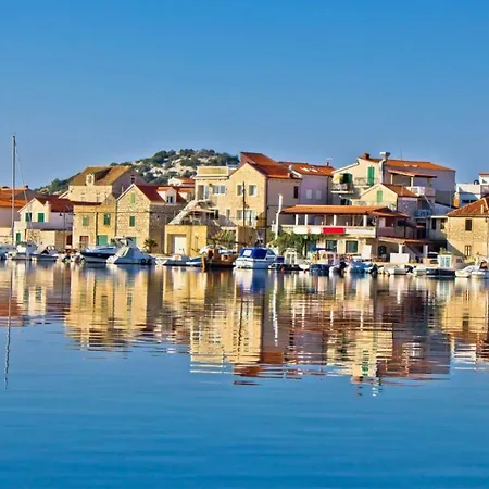 Apartment Apartman Maks Tribunj (Sibenik-Knin)