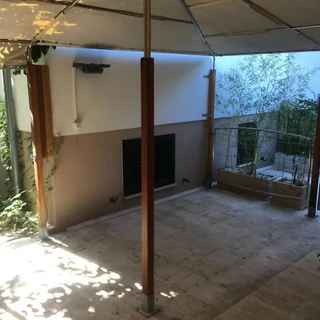 Apartment Apartman Maks *